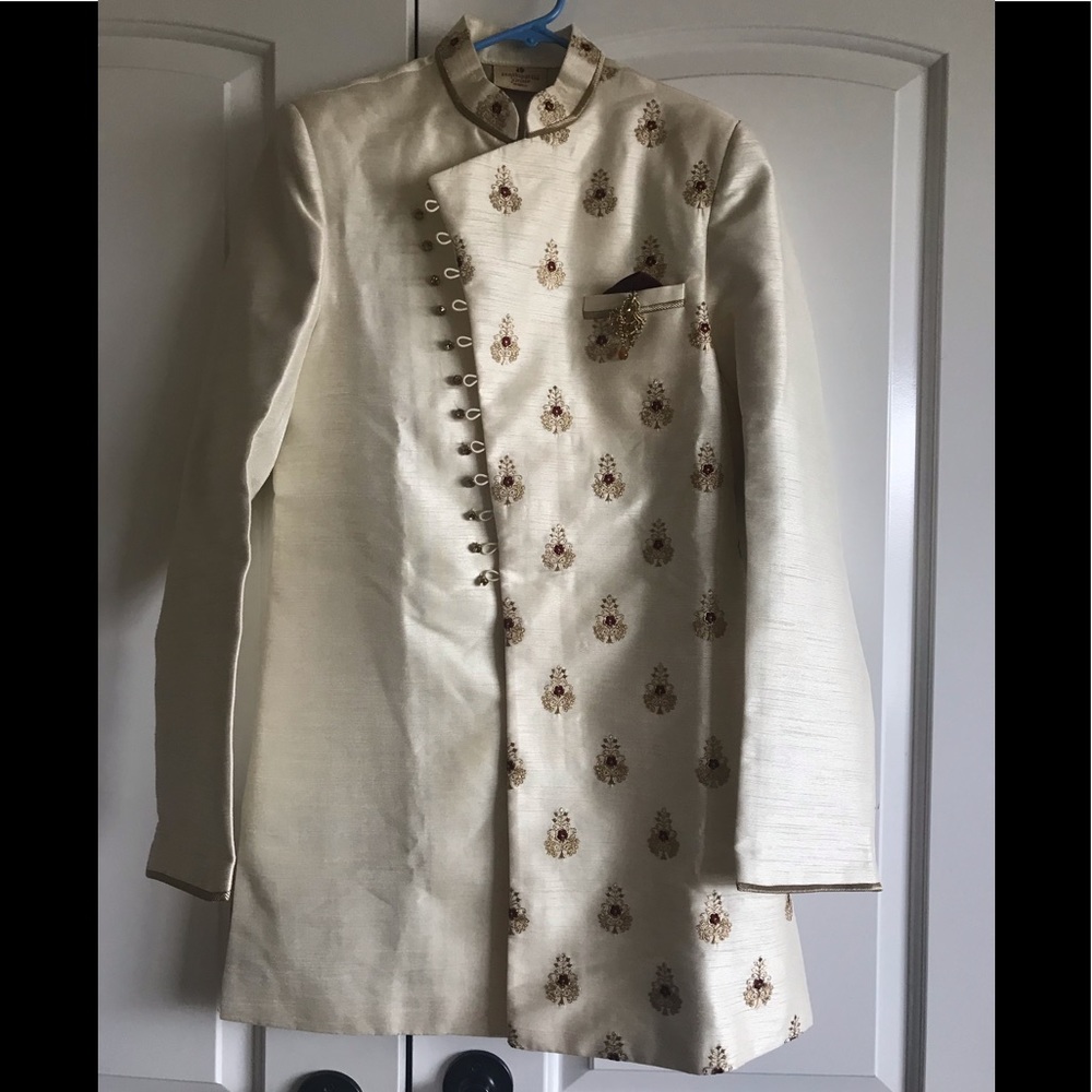 Indian white n maroon outfit for 14 years